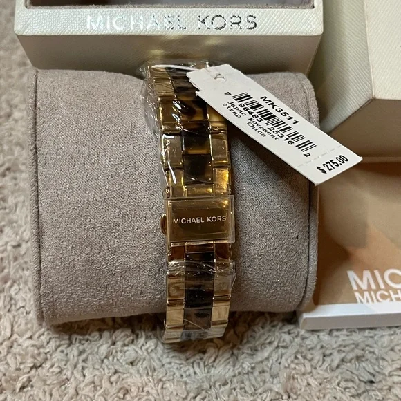 HP ? MICHAEL KORS Watch - avconcontrols.com display picture 2